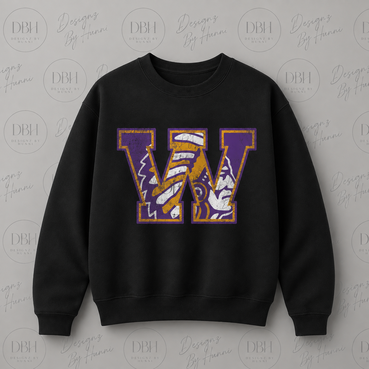 Distressed Warrior W Crewneck Sweatshirt